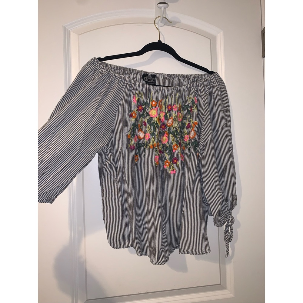 Women’s off the shoulder blouse